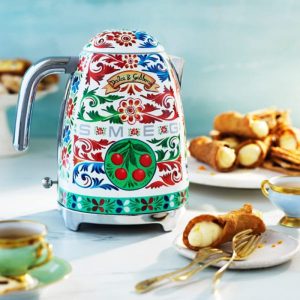 Ấm Siêu Tốc SMEG & Dolce&Gabbana KLF03DGEU Sicily Tình Yêu Của Tôi