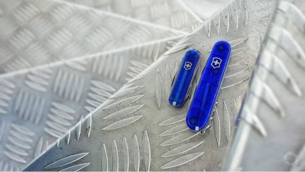 Dụng Cụ Đa Năng Victorinox Manager Sapphire 0.6365.T2