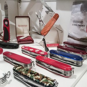 Dụng Cụ Đa Năng Victorinox Manager Sapphire 0.6365.T2