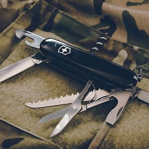 Dụng Cụ Đa Năng Victorinox Huntsman Nero 1.3713.3B1