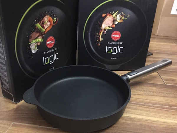 Chảo Woll 1520PLCIB Diamond XR Logic Fry Pans 20cm