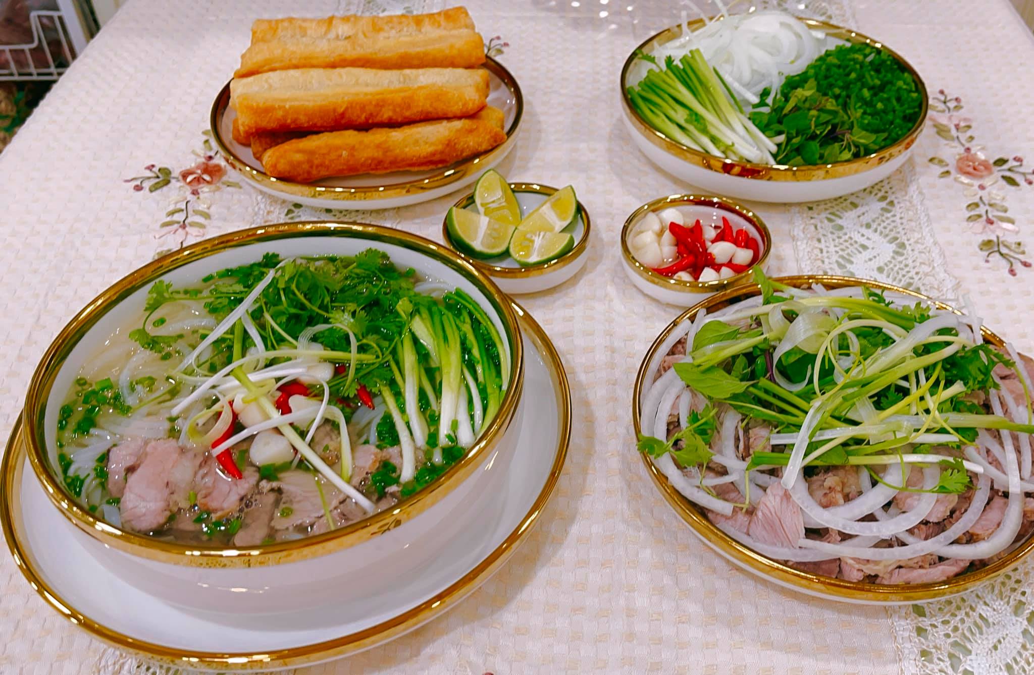 Kinh nghiệm nấu phở bò ngon