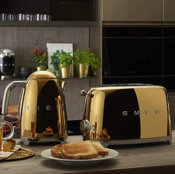 Máy Nướng Bánh Mì Smeg TSF01GOEU Gold Glossy