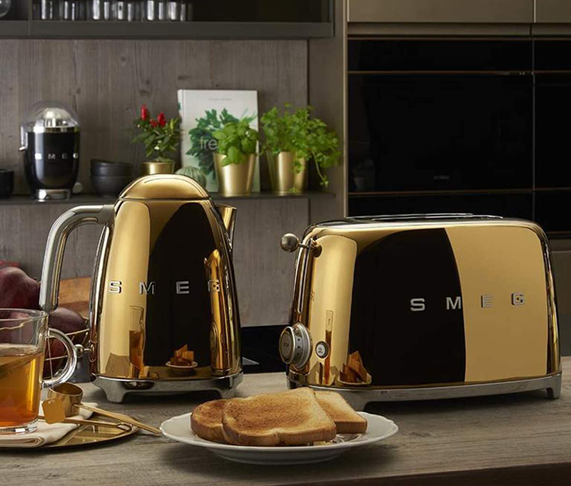 Máy Nướng Bánh Mì Smeg TSF01GOEU Gold Glossy